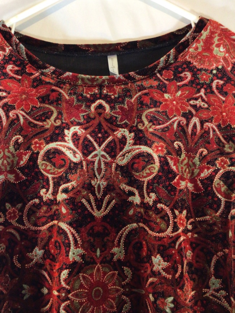 White Stage Top Large Burgundy Velvet Burnout Floral Scroll Boho Artsy Romantic - Picture 3 of 11